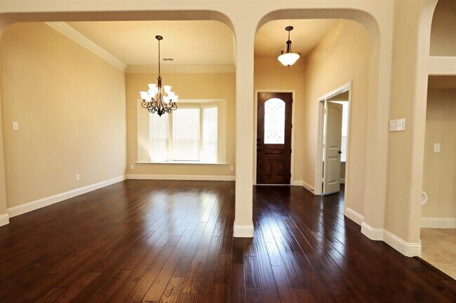 Building Photo - 7209 E Nirvana Cir