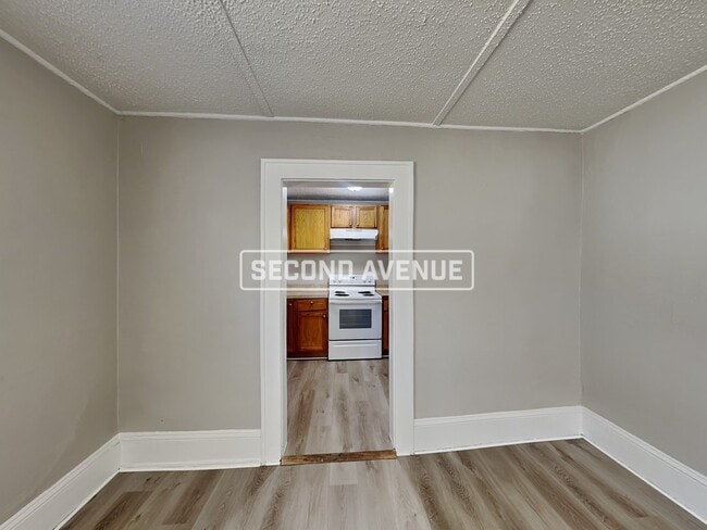 Building Photo - 2911 W 16th St