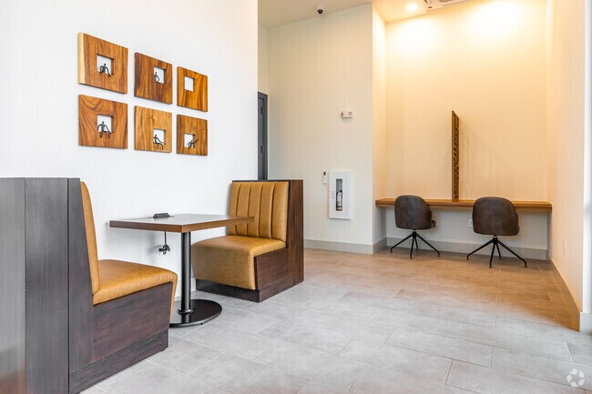 Área para viaje compartido - The Huntley