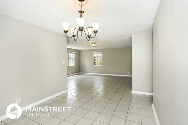 Building Photo - 317 NW 49th St