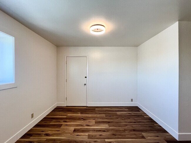 Foto del edificio - 3333 Cuttings Wharf Rd