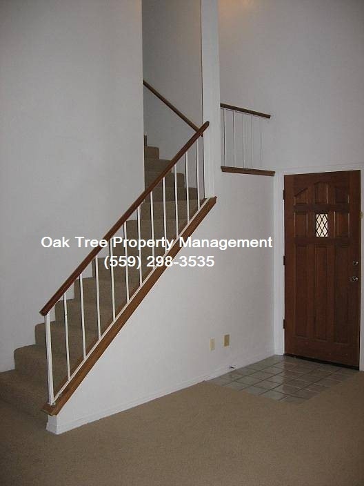 Foto del edificio - 1126 E. Goshen (Shepherd/Millbrook) ~ COMI...