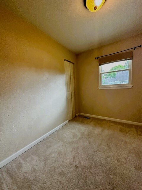 Foto del edificio - 4841 Linshaw Ln