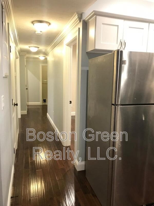 Photo - 140 Marcella St House