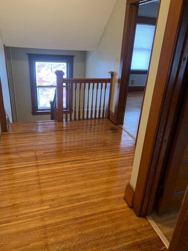 Building Photo - 110 W Elm St