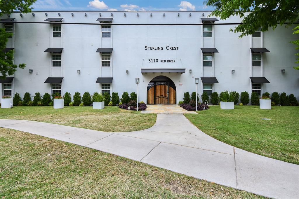Foto principal - 3110 Red River St