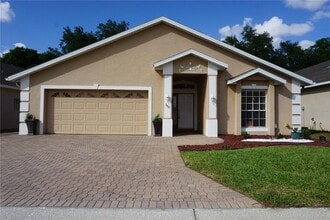 Building Photo - 500 Vista Oaks Way