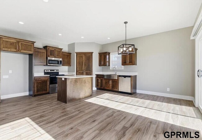 Foto del edificio - 22953 Cayuse St