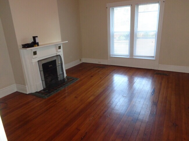 Foto del edificio - 1612 Ellwood Ave
