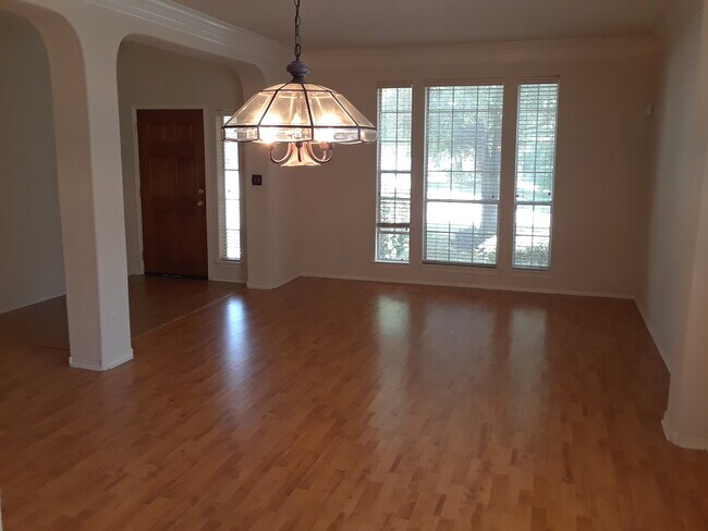Building Photo - 13316 Bosswood Dr