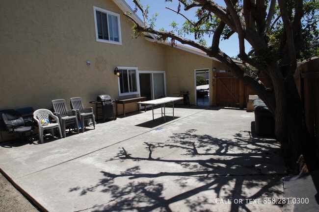 Building Photo - 7263 Enders Ave