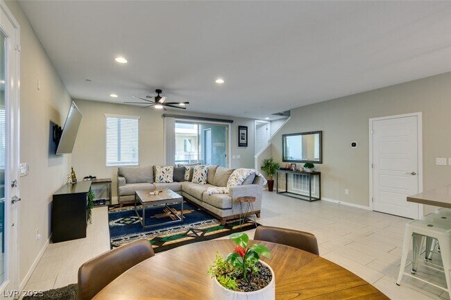 Foto del edificio - 11236 Rainbow Peak Ave