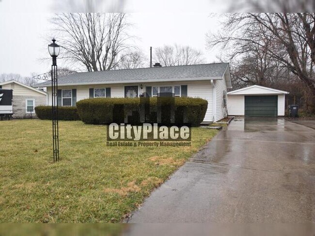 Building Photo - 604 E Pearl St