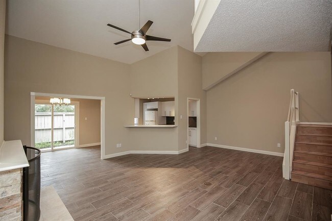Foto del edificio - 9400 Doliver Dr