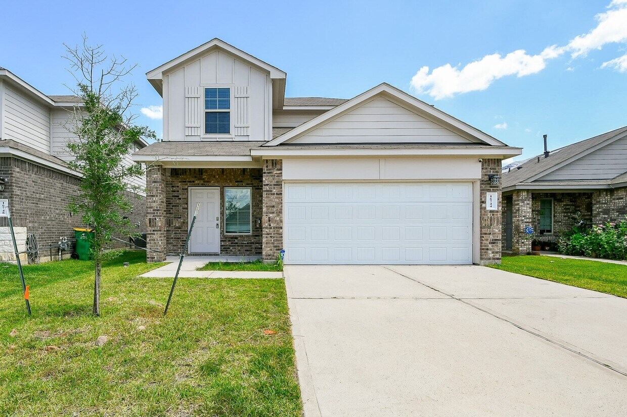 Foto principal - 16744 Lonely Pines Dr
