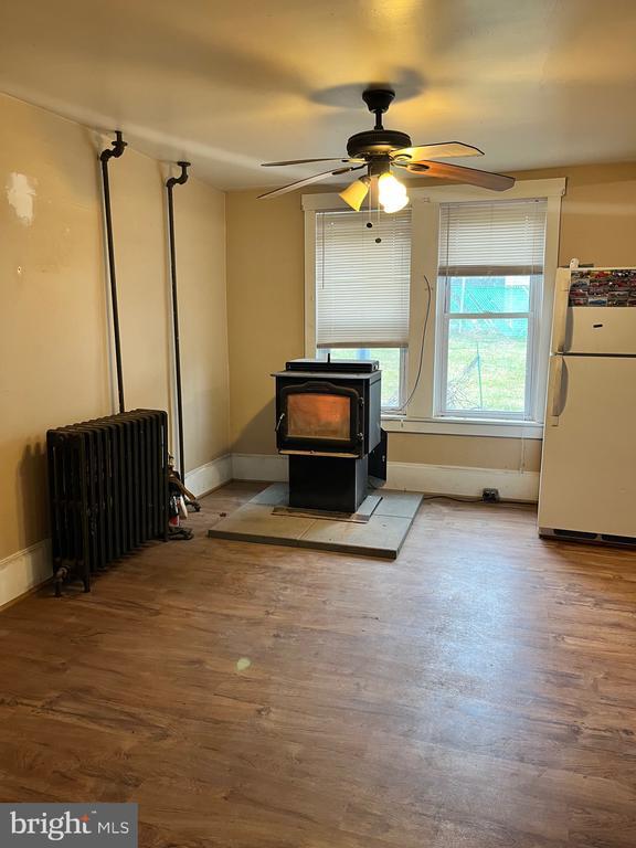 Foto del edificio - 196 Church St