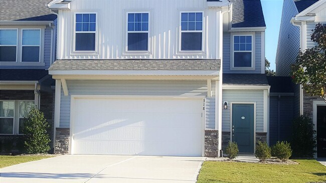 Building Photo - 318 OldCastle Dr