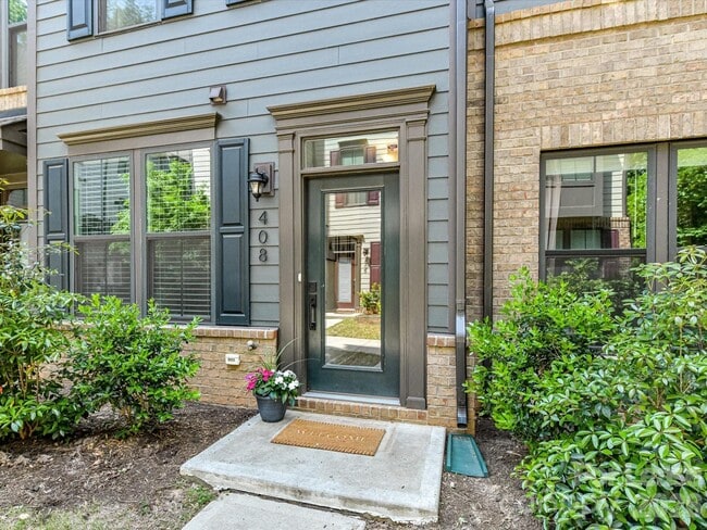 Building Photo - 408 Tristram Ln