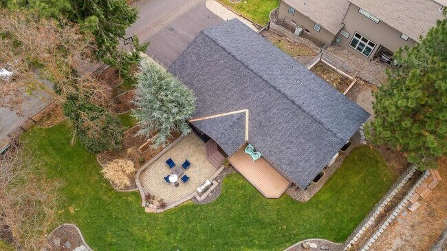 Foto del edificio - 24423 E Gage St