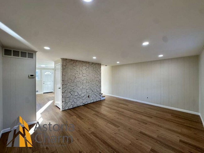 Foto del edificio - 3 Bedroom County Home with Finished Basement and Parking Pad
