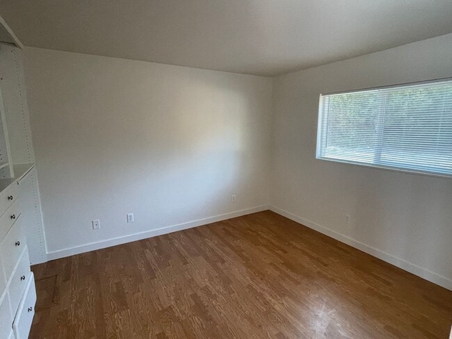 Foto del edificio - George, M (1332 Penn Cove Road)