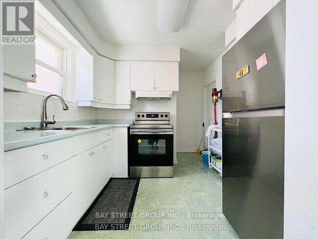 Building Photo - 72 Caines Ave