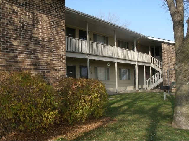 Primary Photo - Bussey Park Apartments