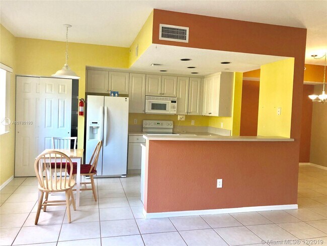 Building Photo - 7715 Yardley Dr