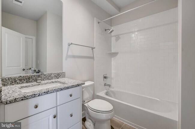 Building Photo - 13202 Woodland Park Rd