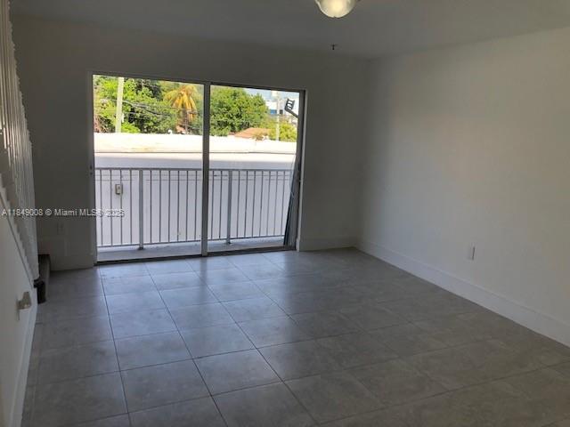 Foto del edificio - 1063 SW 2nd St