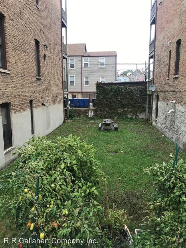 Building Photo - 980 W Cullerton St