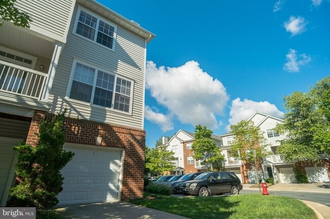 Foto del edificio - 13071 Marcey Creek Rd