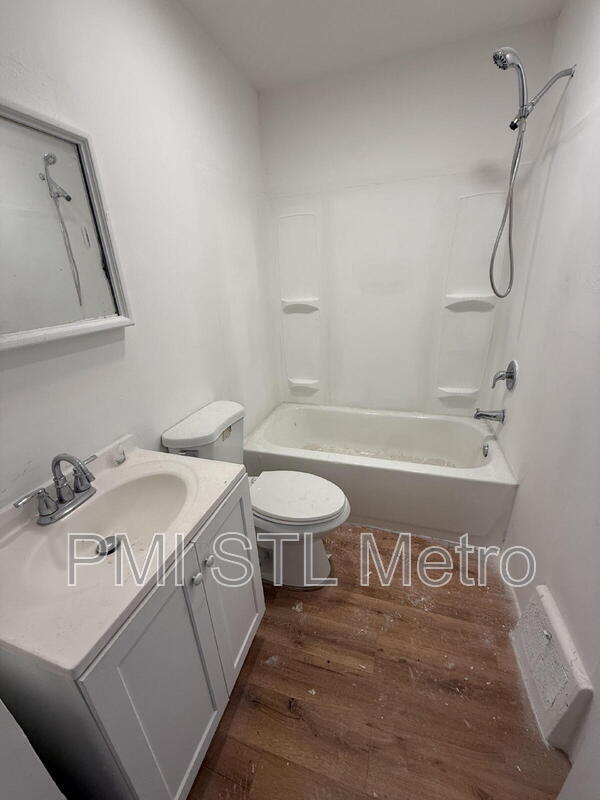 Foto del edificio - 5633 Parchester Dr