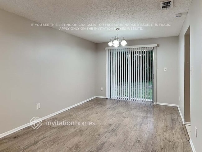 Foto del edificio - 4411 Orangebrook Dr