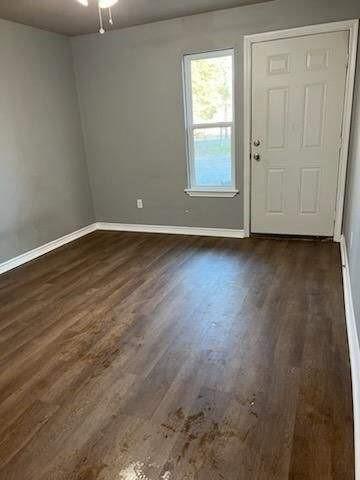 Foto del edificio - 7810 Oakridge Dr