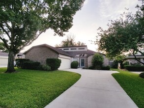 Building Photo - 2111 Echo Ridge