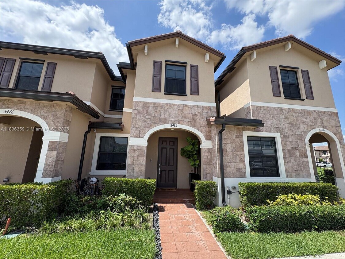 Foto principal - 3482 W 114th Terrace