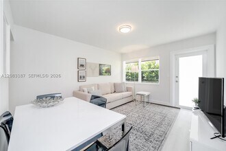 Building Photo - 6210 SW 59th St