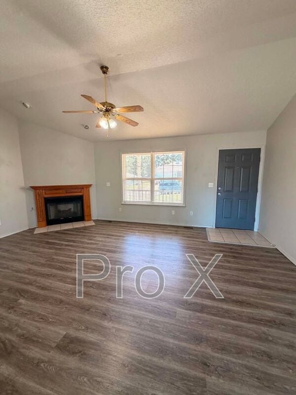 Foto del edificio - 4315 W 27th St