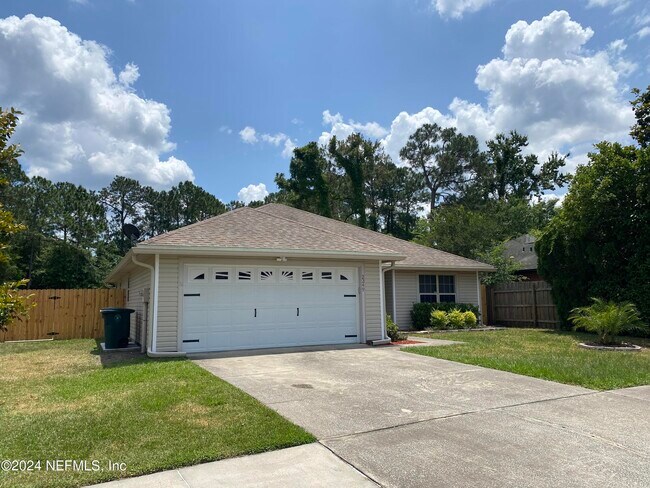 Building Photo - 2249 Luana Dr E