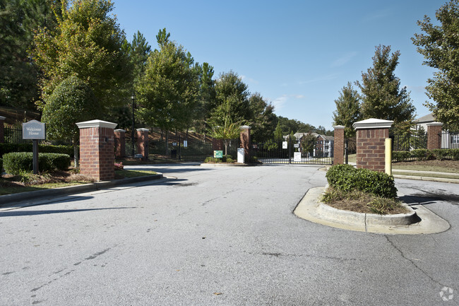 Magnolia Lake Apartments