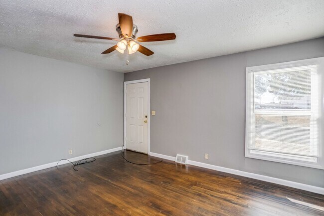 Foto del edificio - 2730 S Southeast Dr