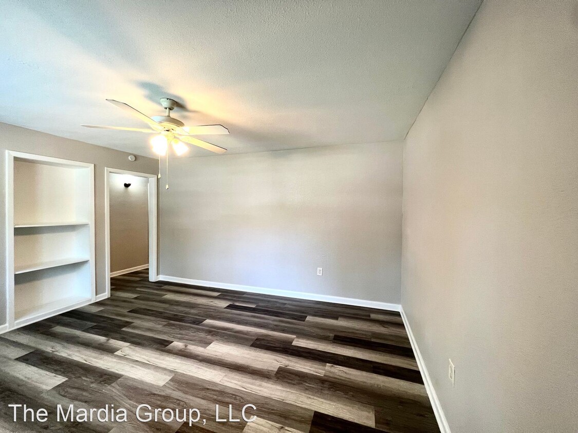 Primary Photo - 1 br, 1 bath House - 6401 Hollis Ave