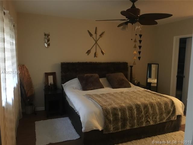 Foto del edificio - 1330 NE 26th Ave