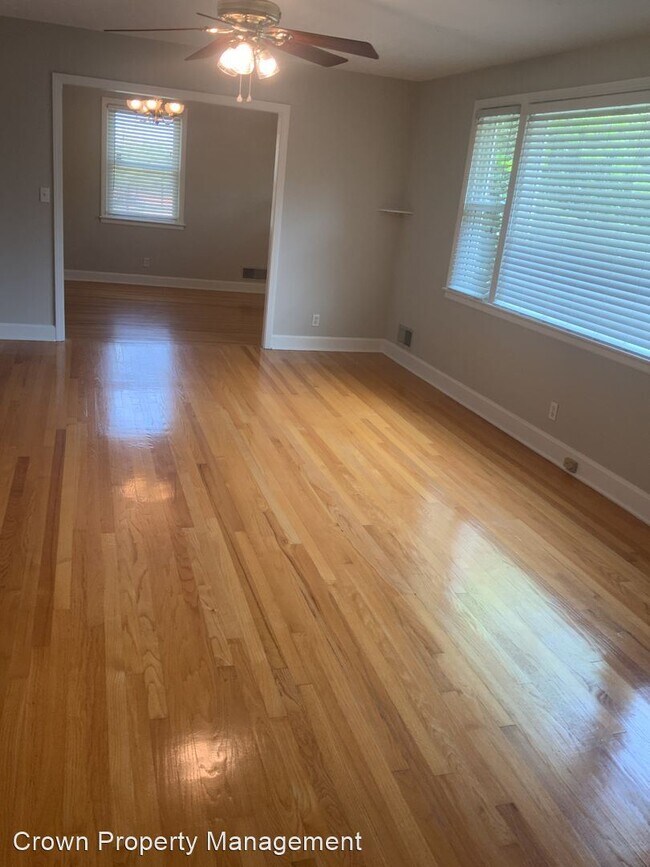 Building Photo - 3 br, 2 bath House - 2901 Earlewood Drive