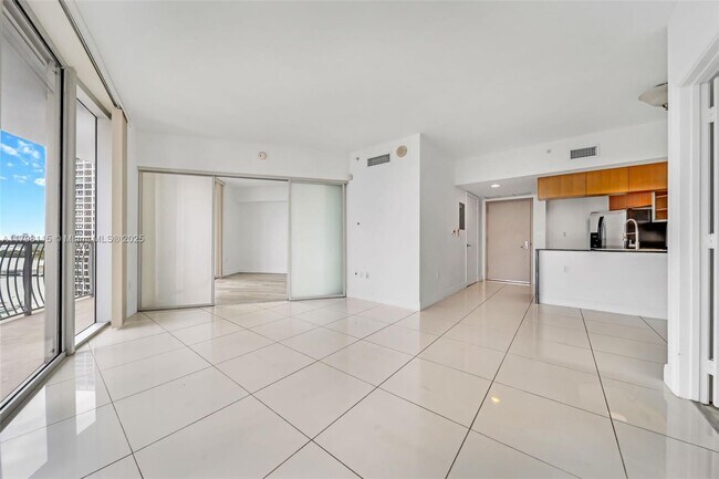 Foto del edificio - 1750 N Bayshore Dr