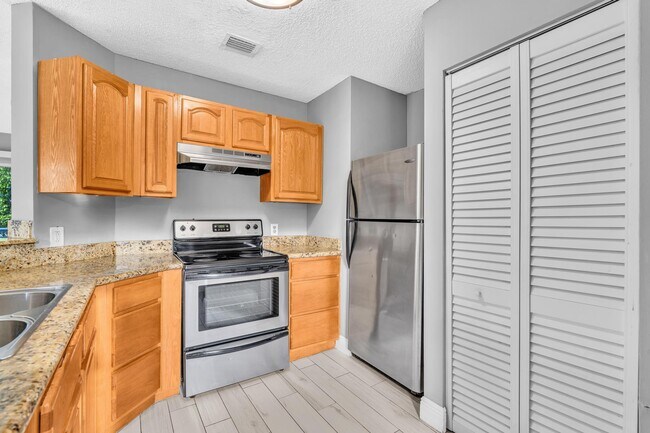 Foto del edificio - 3473 NW 44th St