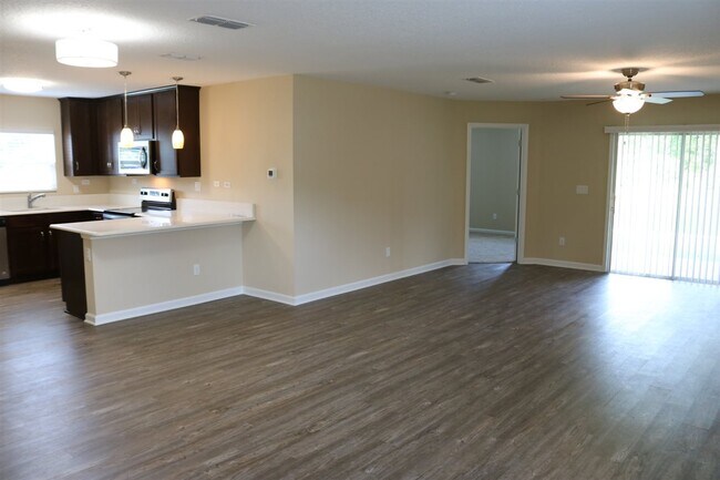 Foto del edificio - 337 Sawmill Landing Dr
