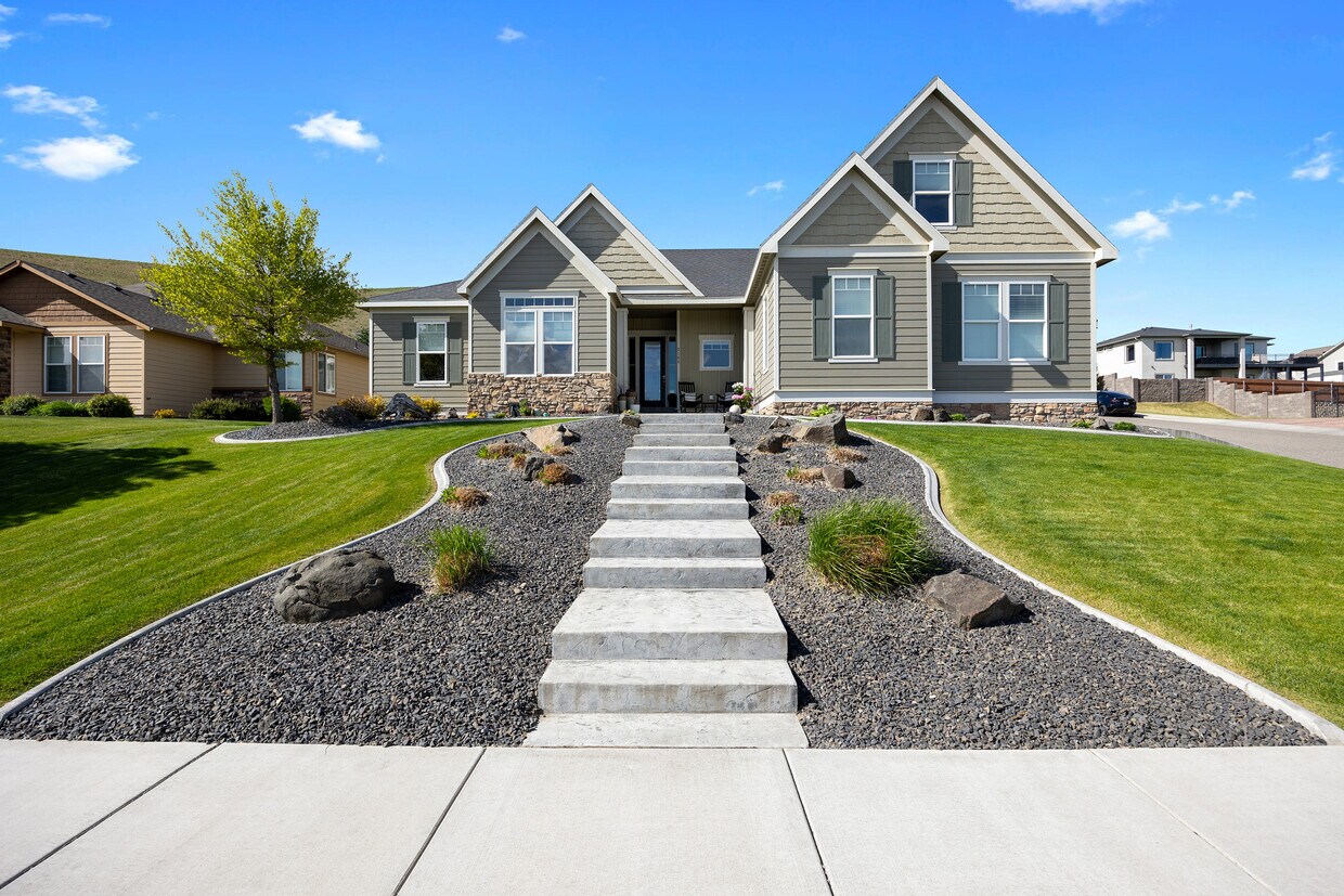 Foto principal - 2109 W 50th Ave
