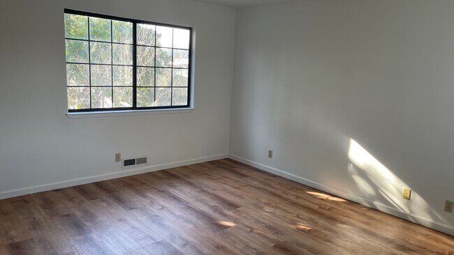 Foto del edificio - 711 Hanover St